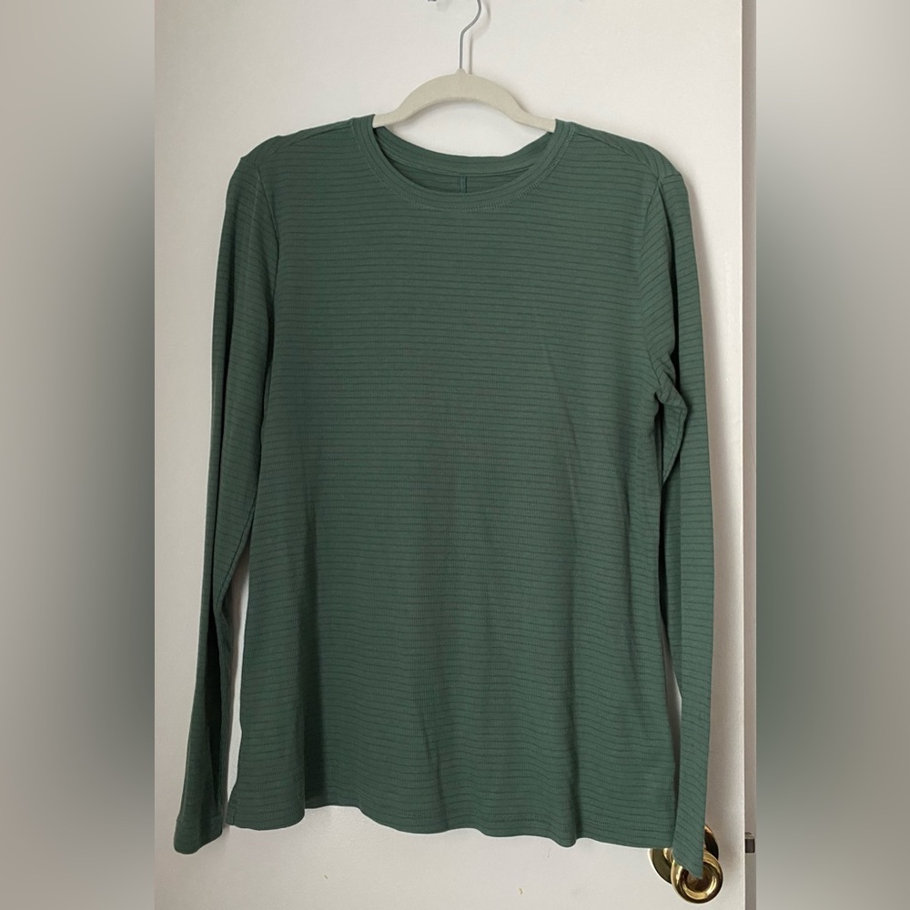 Universal Thread long sleeve